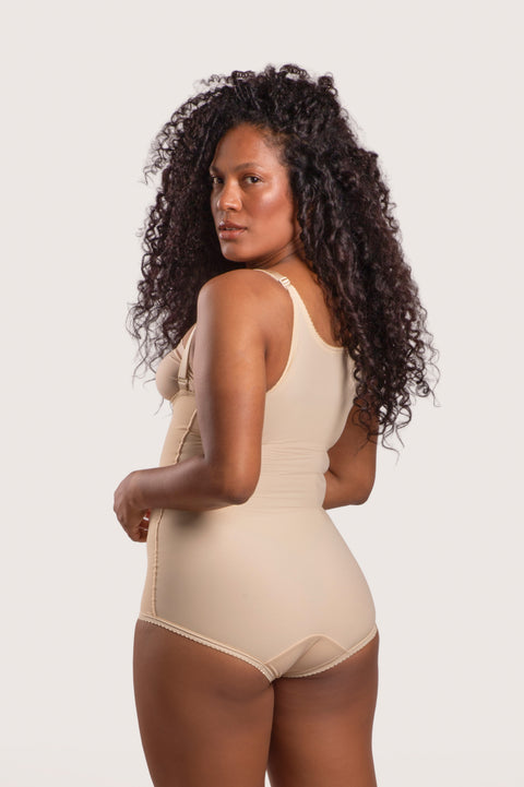 Back view of Isavela BS02 Stage 2 panty-length bodysuit with adjustable suspenders for abdominal and hip recovery, featuring flat-seamed medical-grade fabric.
